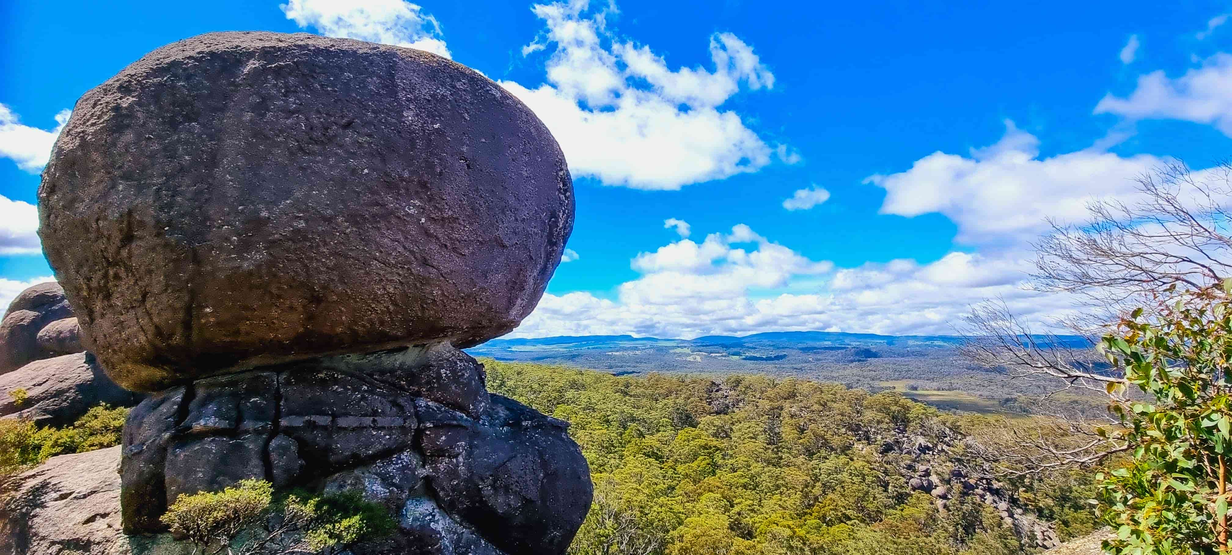 Unique Rock Formations on Cathedral Rock Lookout Track