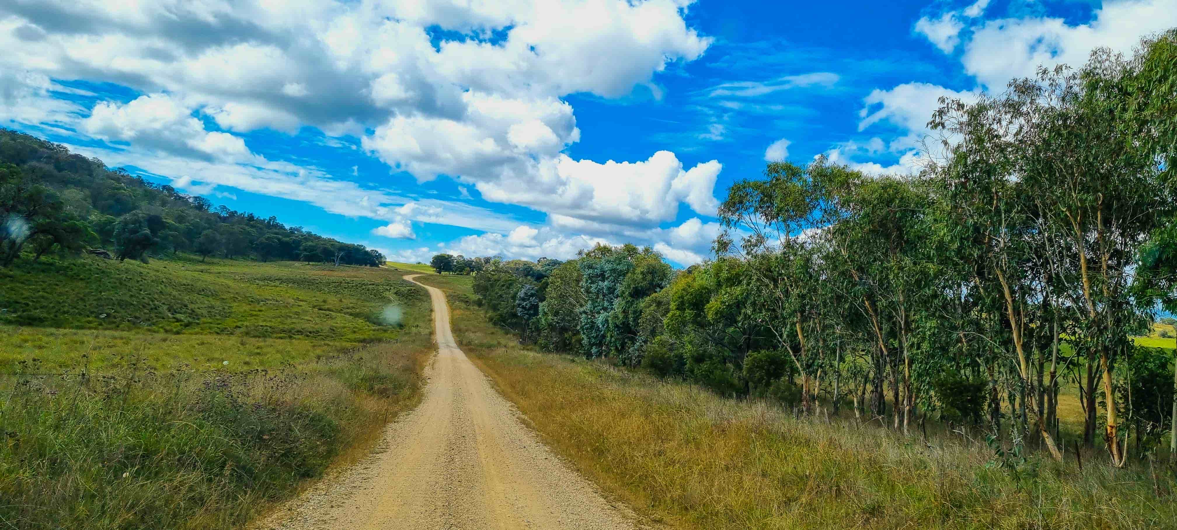 Unsealed Road to Tia Falls