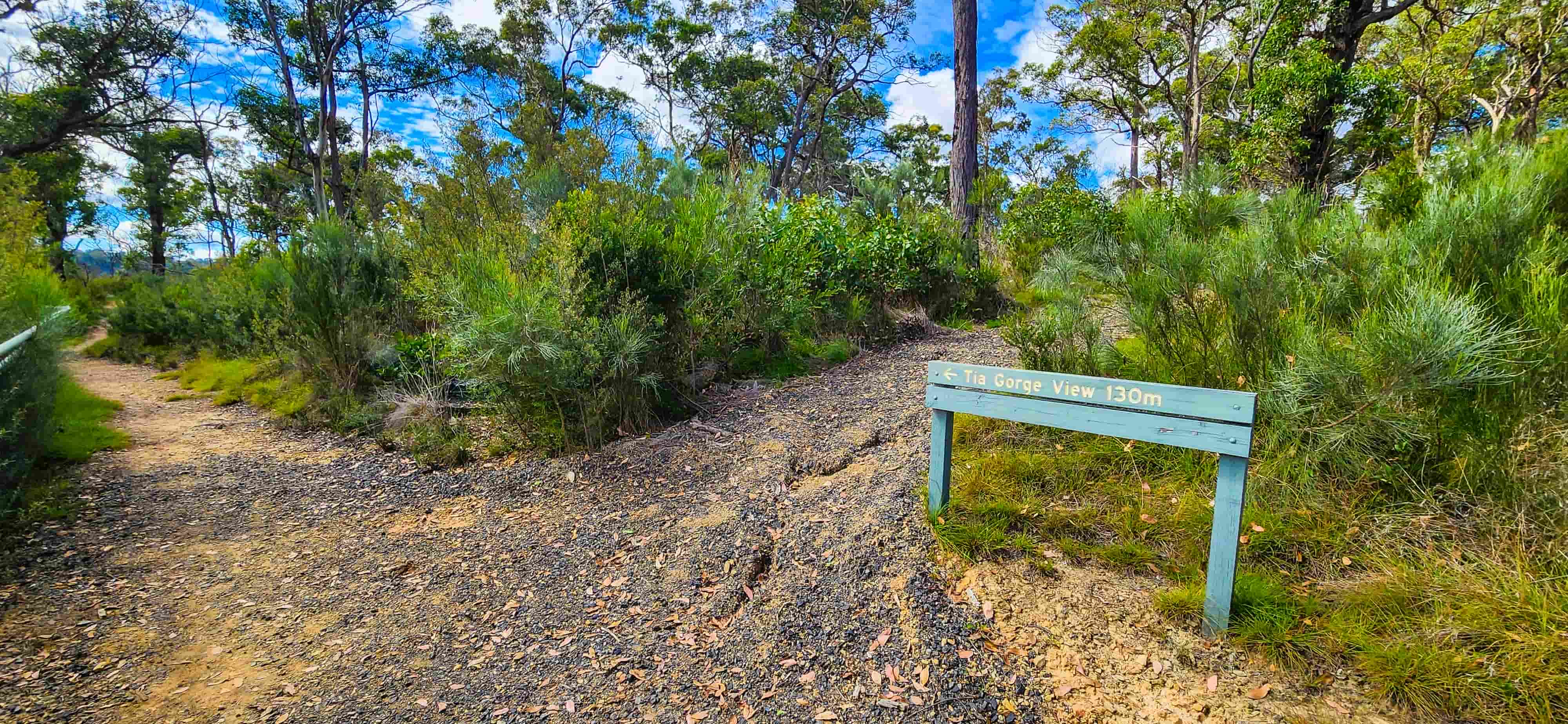 Tia Gorge View Track