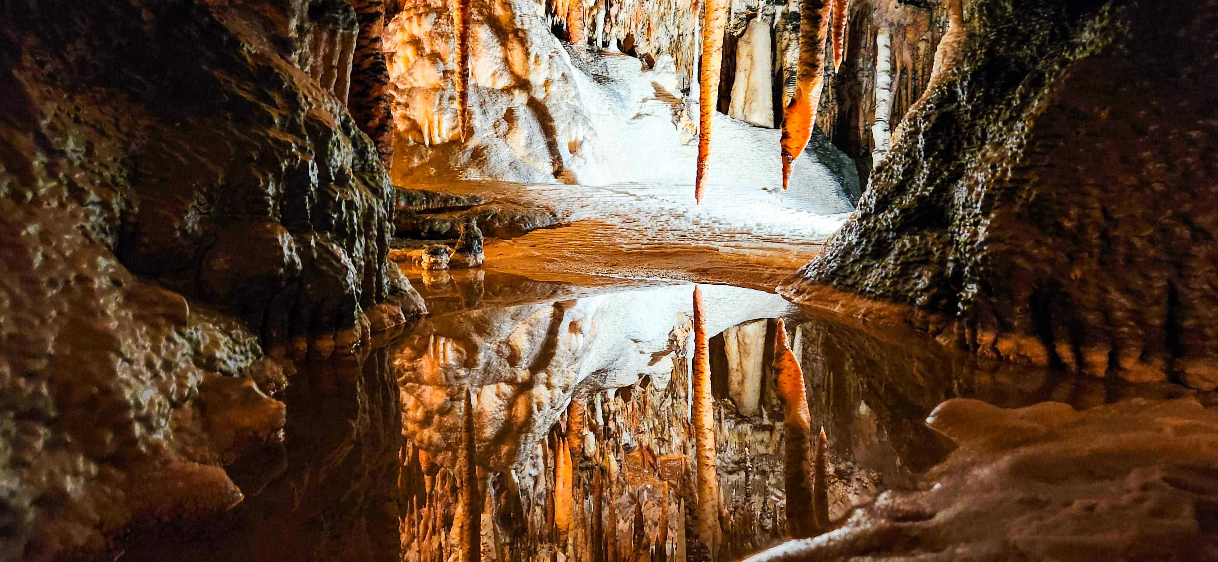 Jersey Cave Tour, Yarrangobilly Caves