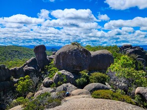 cathedral-rock-lookout-cover-image_3