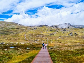 snowy-mountains-cover-image_2