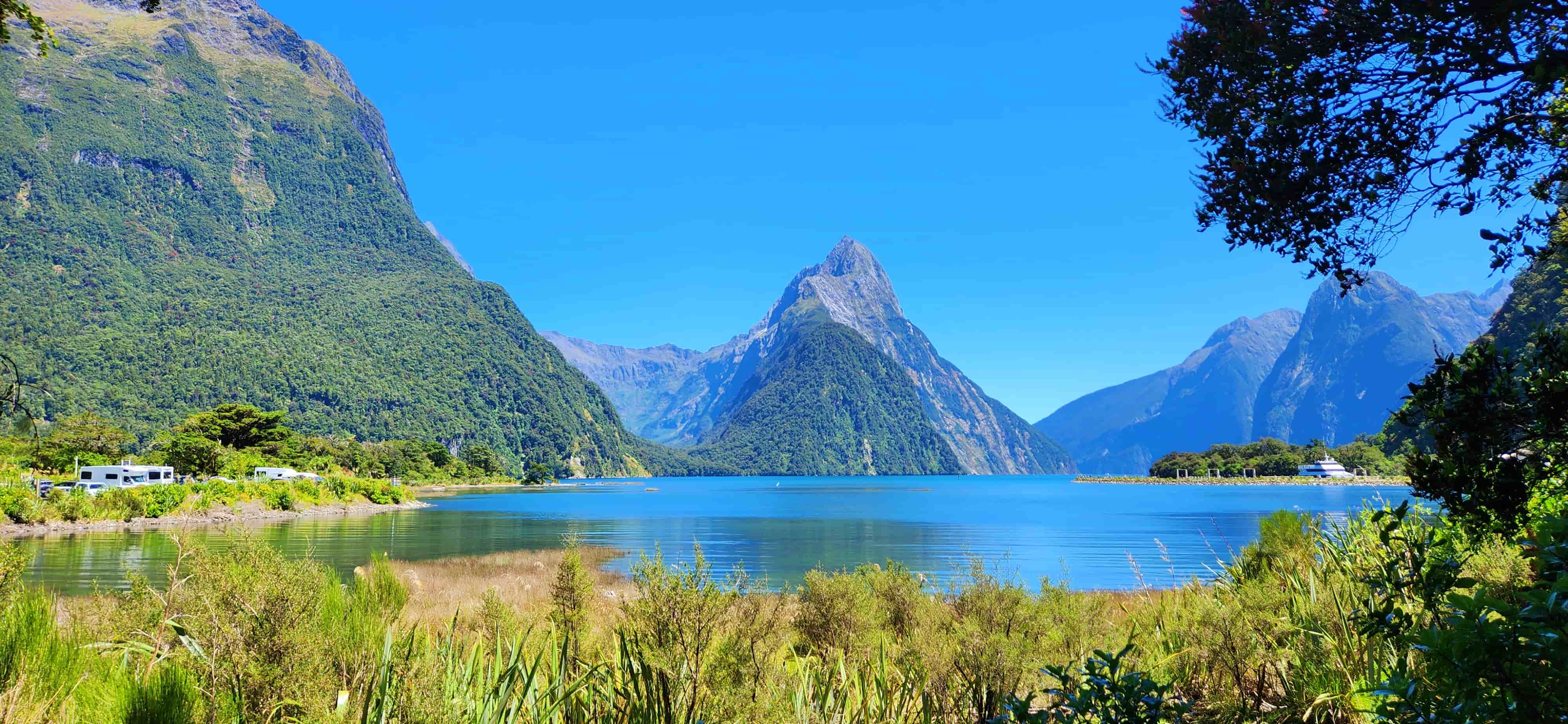 Milford Sound Breakwater Walkway Lookout
