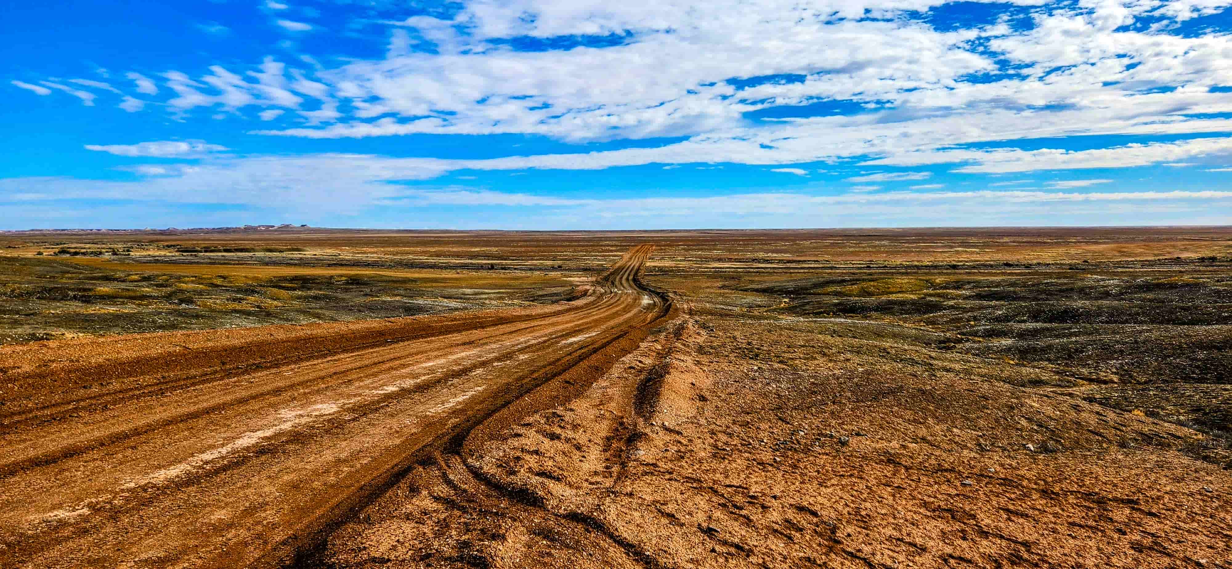 Dirt Road along Kanku-Breakaways Conservation Park