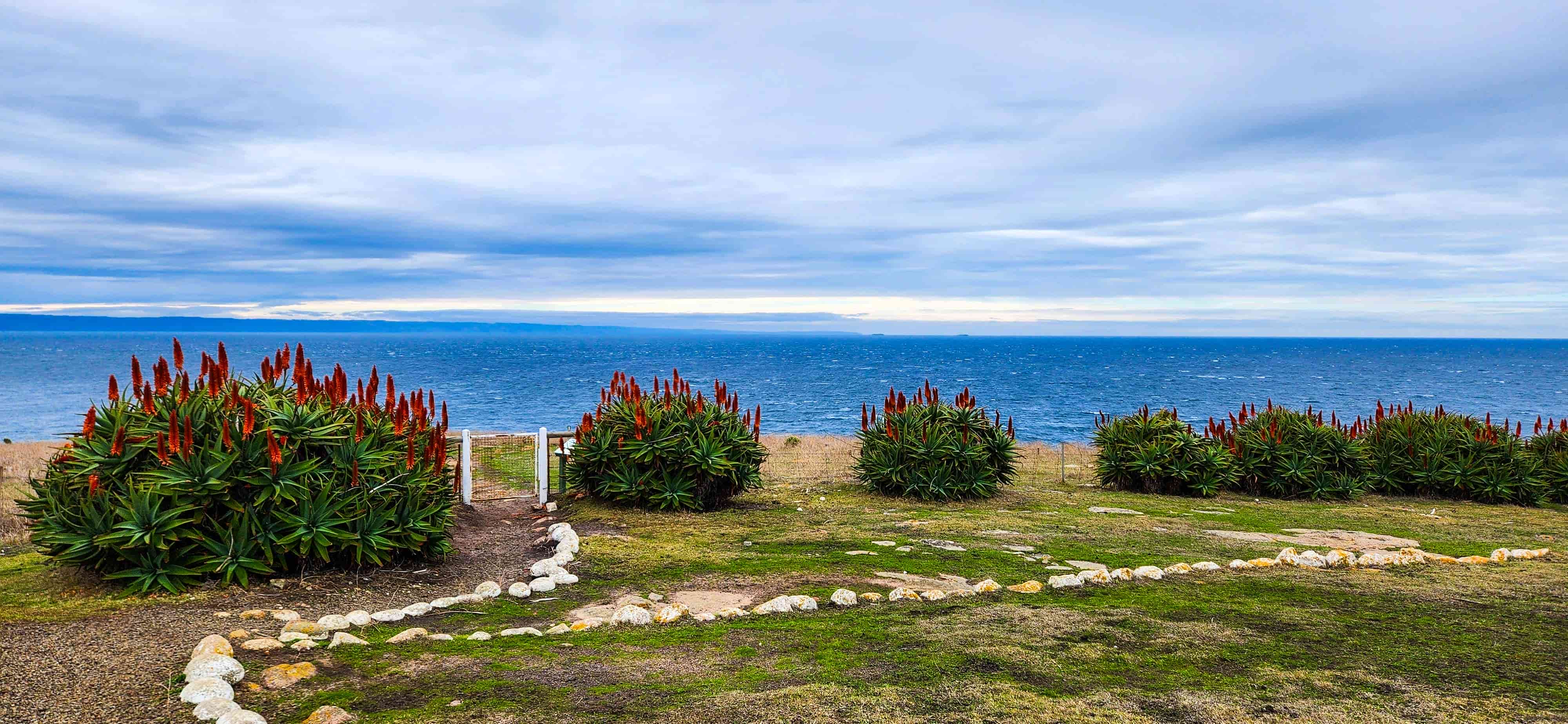 Views along Cape Willoughby Lighthouse