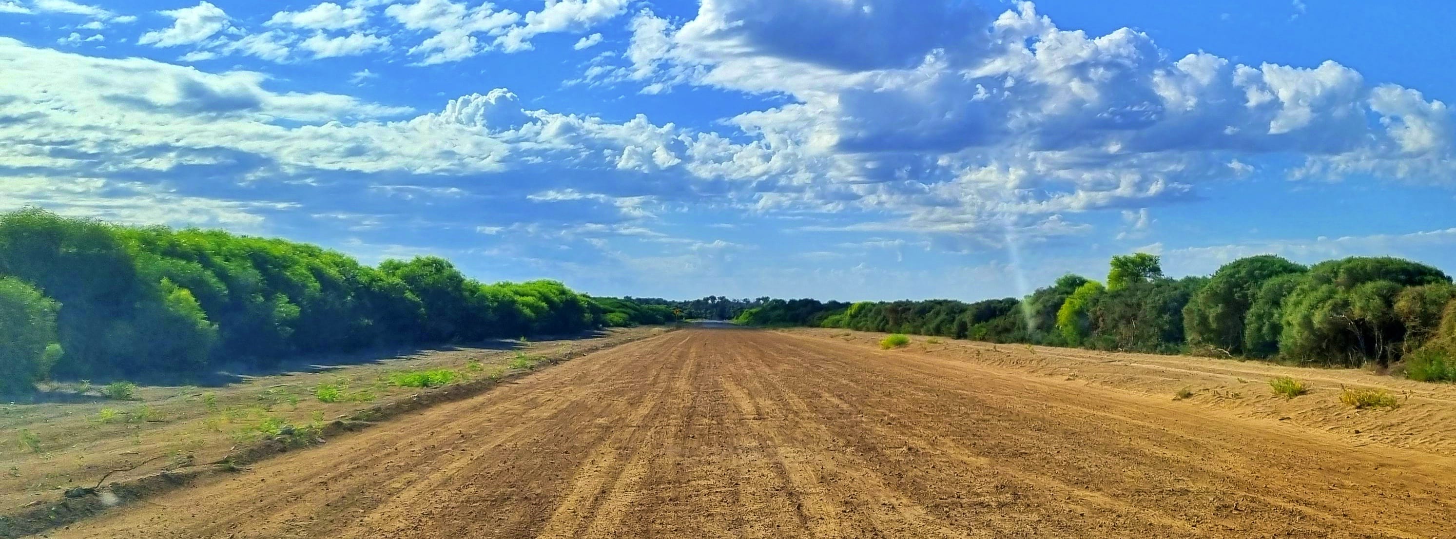 Unsealed Road to Hansen Bay Lookout, Lake Thetis, Cervantes WA