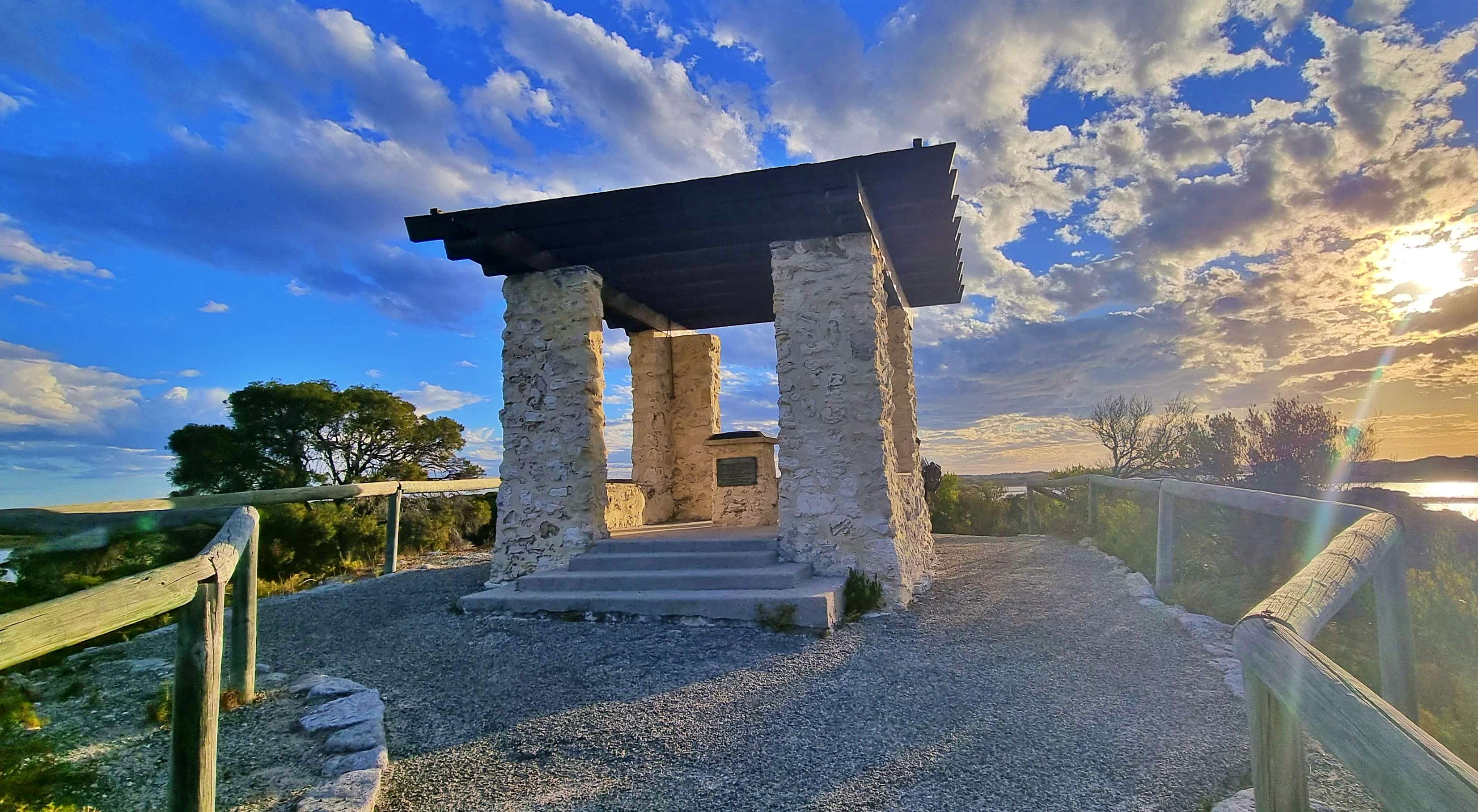 Vlamingh Memorial, Rottnest Island